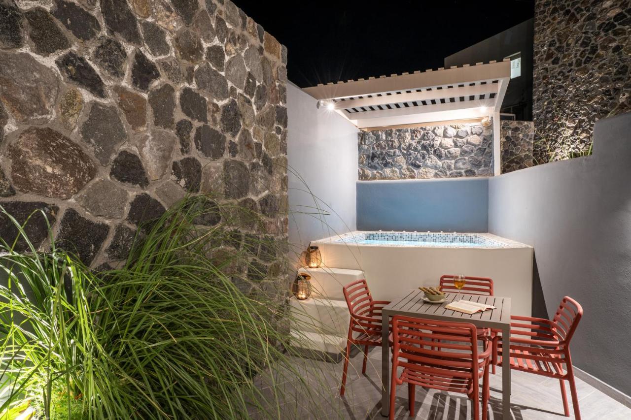 Wine And Yard Caves Hotel Pýrgos Екстериор снимка